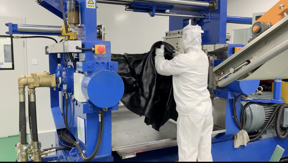 comprar FKM caucho fluorado 1.85 gravedad específica y 20 60 viscosidad de Mooney para sellos de válvula online manufacture