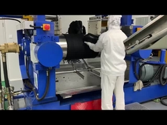 Compuesto de caucho FKM resistente al aceite para una excelente resistencia al desgarro Negro utilizado para anillos y sellos O